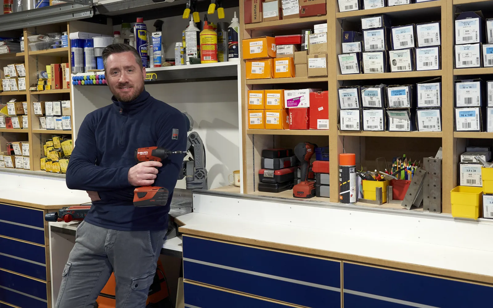 L'atelier Make in France à Maslives : établi, rangements et outillage professionnel
